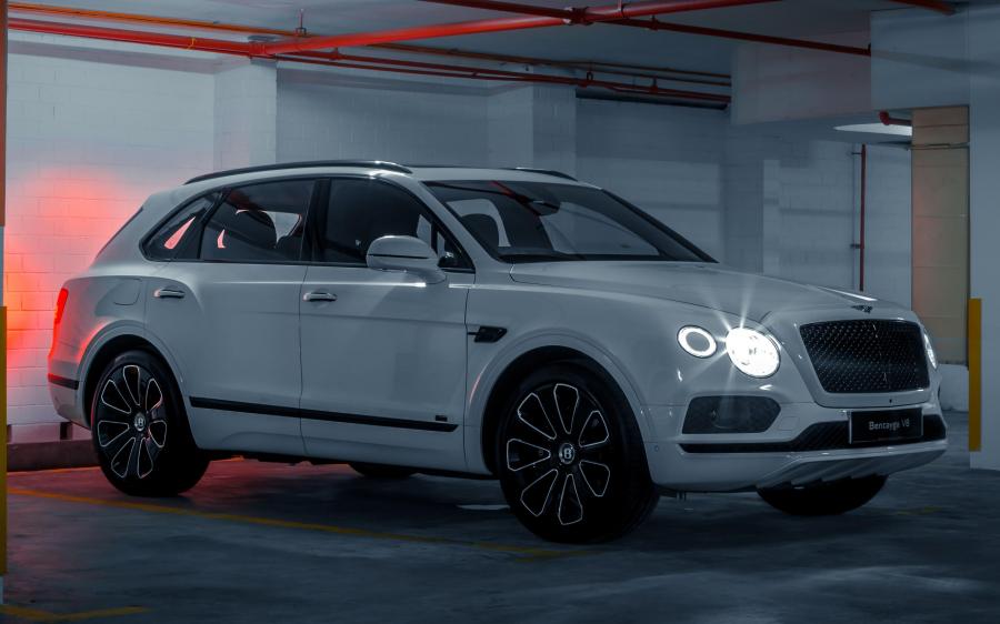 Bentley Bentayga V8 (MY) '2018